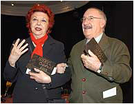Alfredo Landa y Mar&iacute;a Asquerino